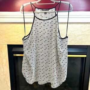 New Forever21 black white woven cami top 3X